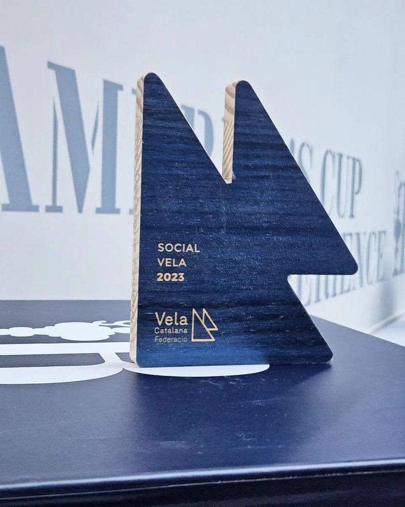 L'Ajuntament de l'Ampolla rep el premi 'Vela Social 2023' de la Federació Catalana de Vela